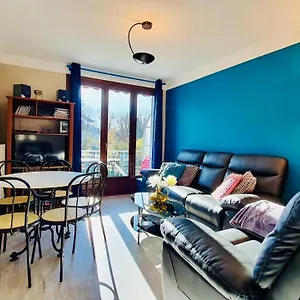 https://3-balcon-vue-lac-commerces-et-plage-a-100m.hotels-rhonealpes.com