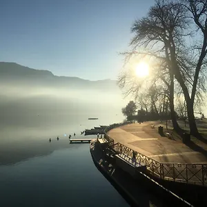 https://le-chaumontel.hotels-rhonealpes.com