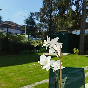 https://villa-les-acacias-maison.fr-paris.fr