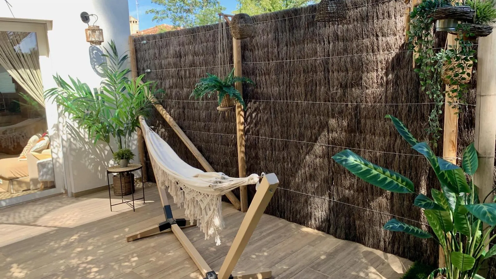 Maisonnette Avec Terrasse Et Jardin-Parking Prive-9Mn Des Plages A Pied La Ciotat 0*,  Francia