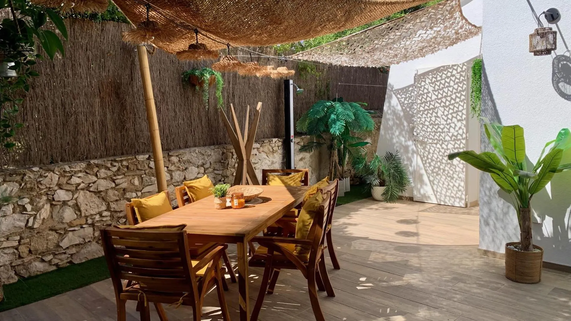 Maisonnette Avec Terrasse Et Jardin-Parking Prive-9Mn Des Plages A Pied La Ciotat Villa
